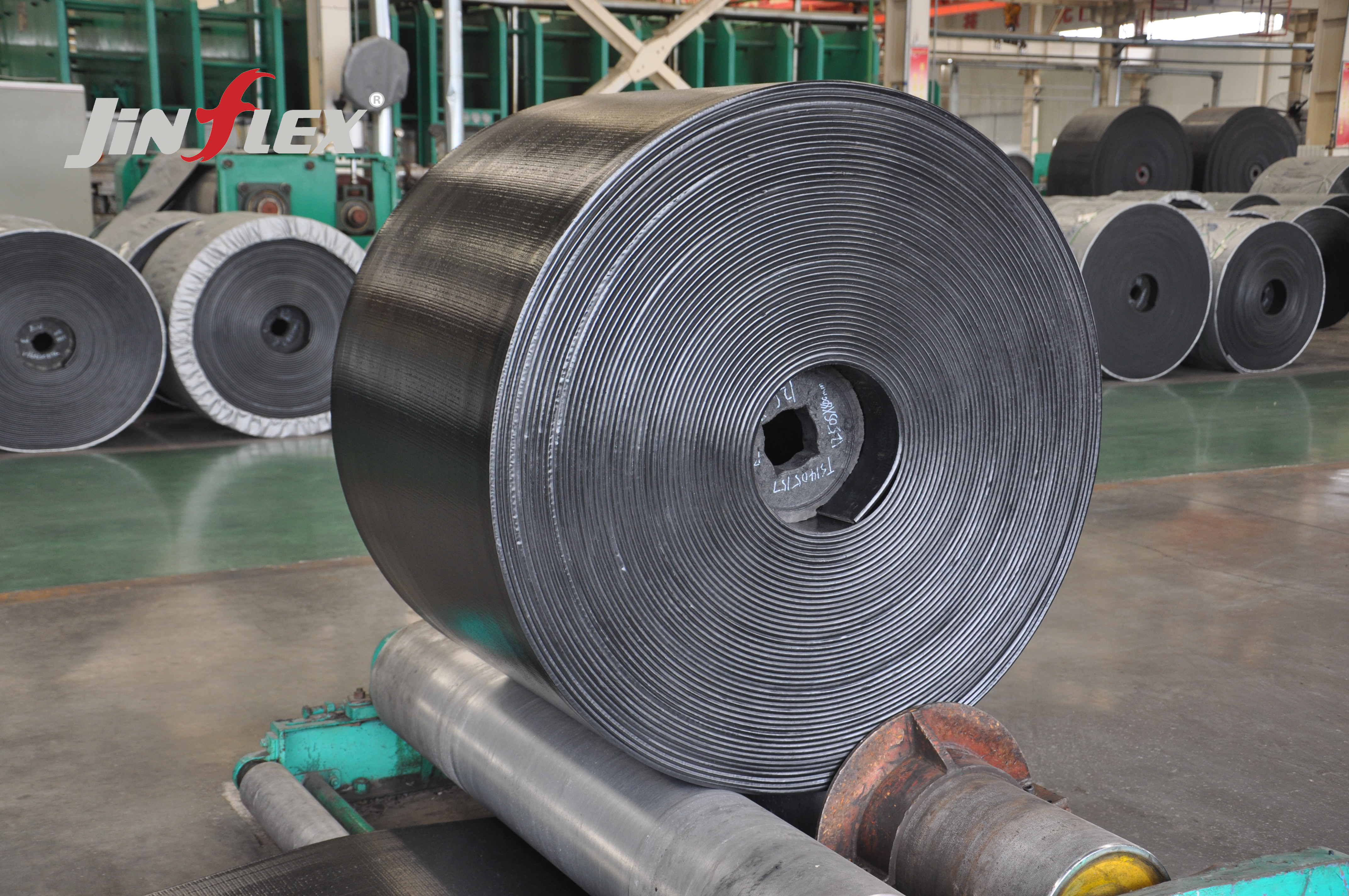Advantages and Disadvantages of Wire Rope Conveyor Belts